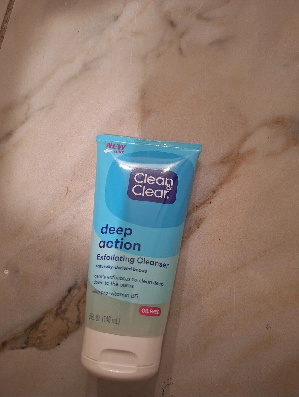 Clean & Clear Deep Action Exfoliating Cleanser - Blue